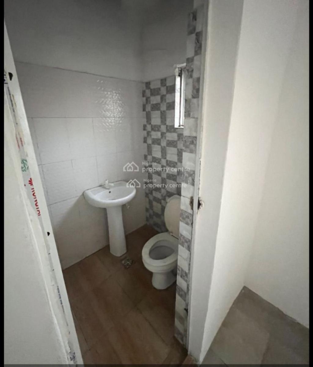 a Single Room Self Serviced Upstairs with Kitchen Toilet and Shower, Off Admiralty Way, Lekki Phase 1, Lekki, Lagos, Self Contain (single Rooms) for Rent