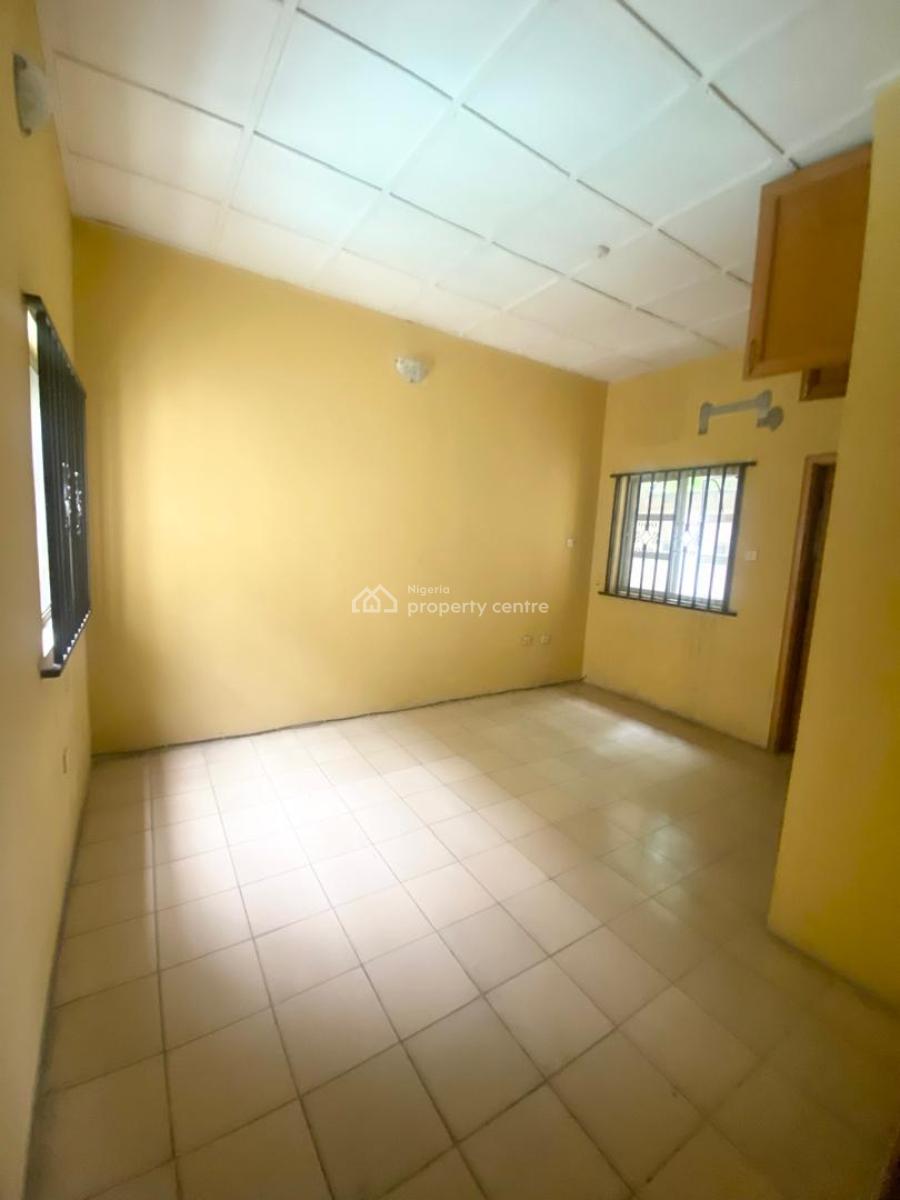 Spacious Self Serviced 2 Bedroom Flat Upstairs, Off Freedom Way, Ikate, Lekki, Lagos, Flat / Apartment for Rent