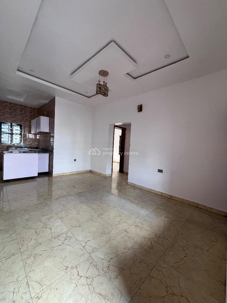 a Well Built 2bedroom Apartment, Before Novare Shoprite Ajah, Lekki Phase 2, Lekki, Lagos, Flat / Apartment for Rent