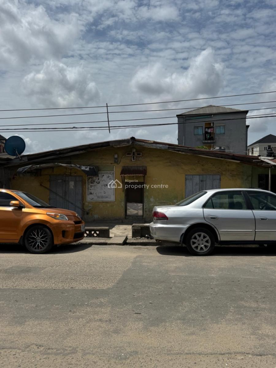 Buy and Develop Bungalow Building in a Well Planned Location Suitable, Itire-ikate, Surulere, Lagos, Block of Flats for Sale