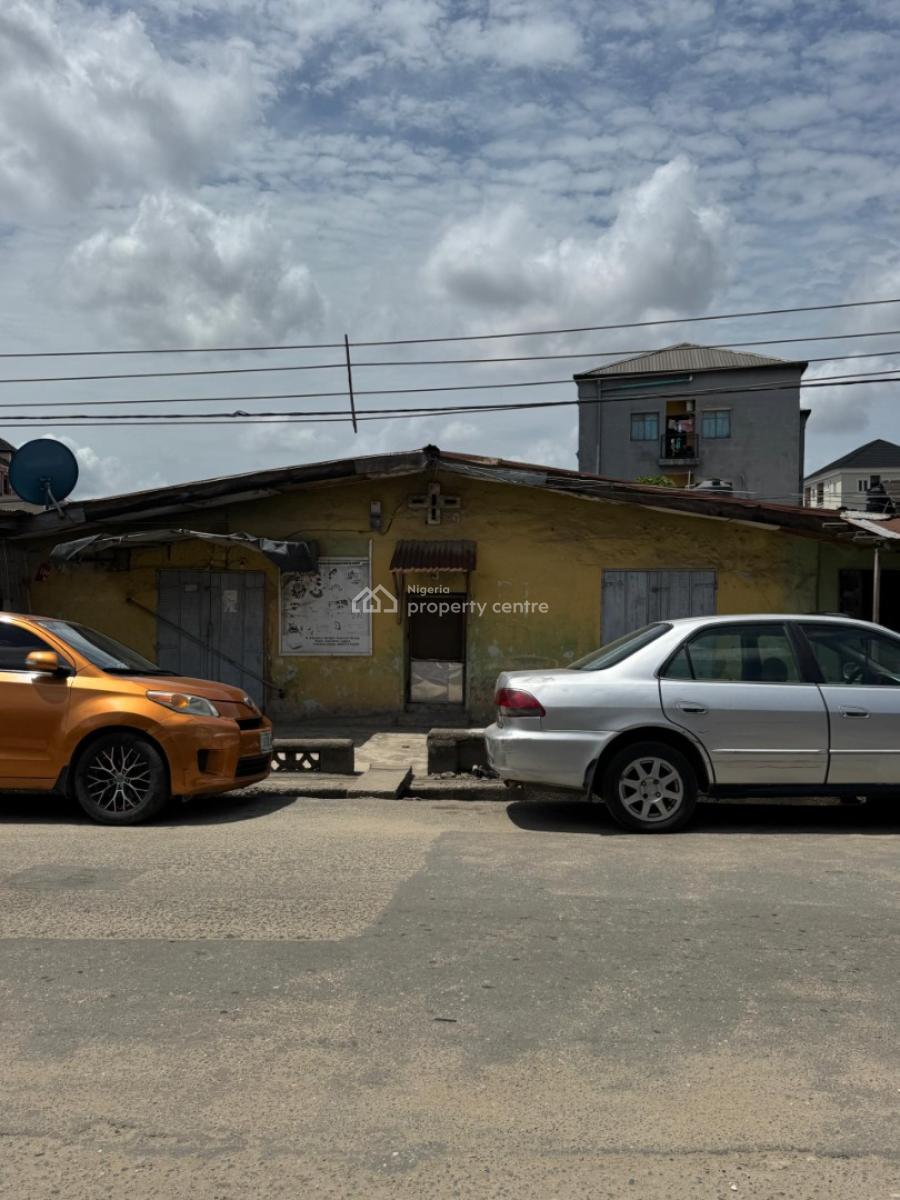 Buy and Develop Bungalow Building in a Well Planned Location Suitable, Itire-ikate, Surulere, Lagos, Block of Flats for Sale