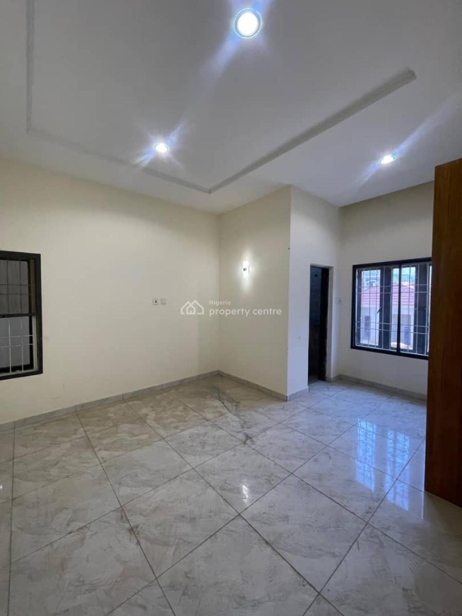 Standard 3 Bedrooms Block of Flat with Bq, Ground Floor, Katampe, Abuja, Flat / Apartment for Rent
