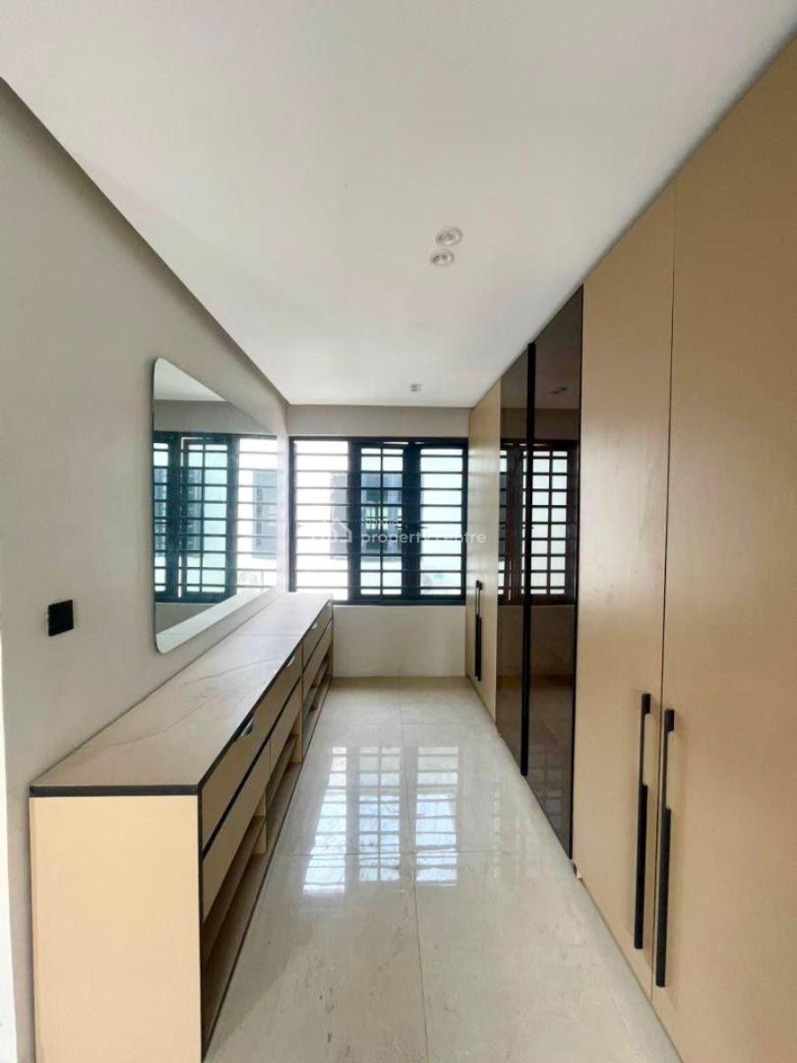 Well Finished 4 Bedroom Town House, Lekki Phase 1, Lekki, Lagos, House for Sale
