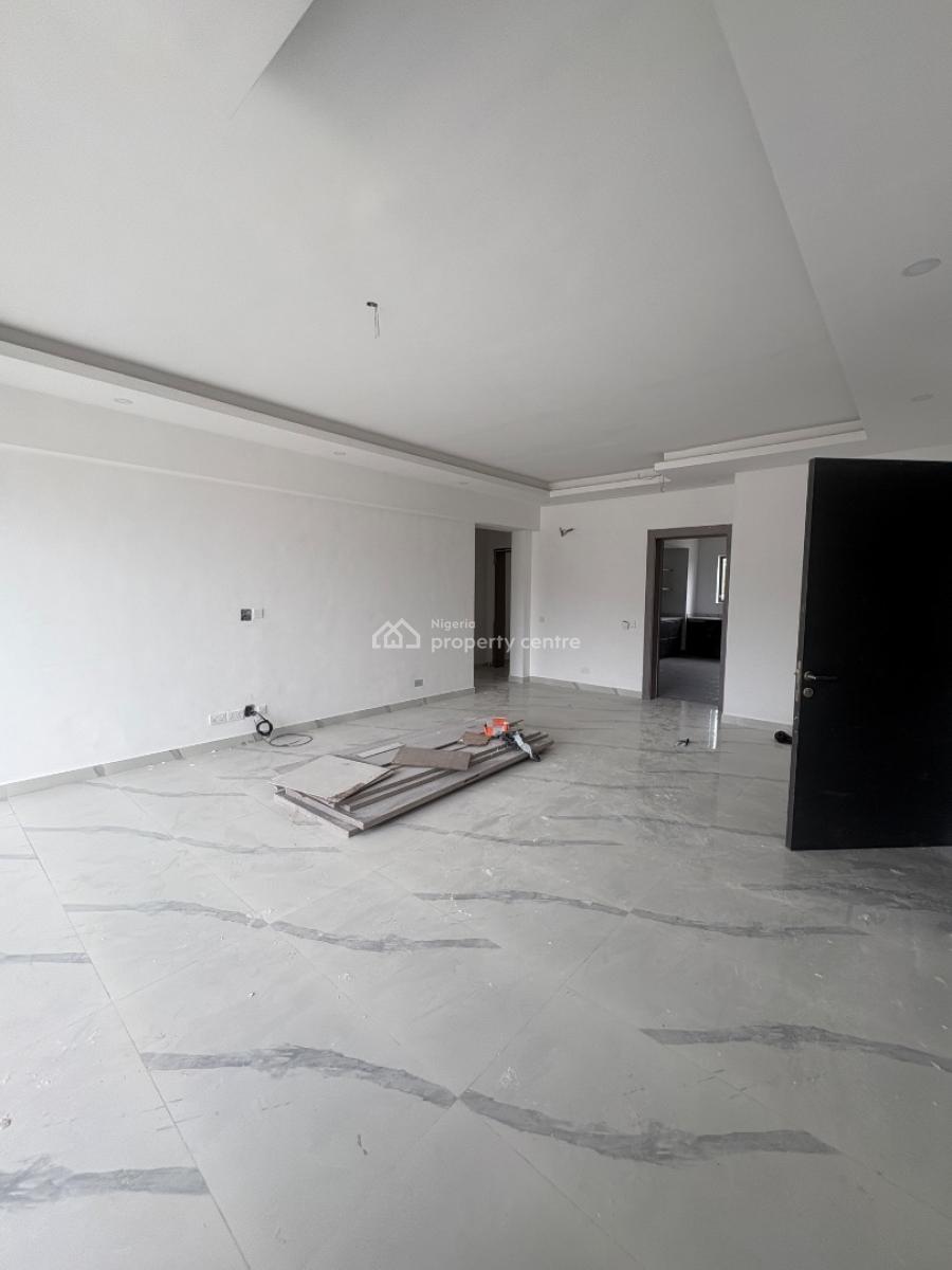 3 Bedroom with Bq Beautifully Built and Spacious, Lekki Phase 1, Lekki, Lagos, Flat / Apartment for Rent
