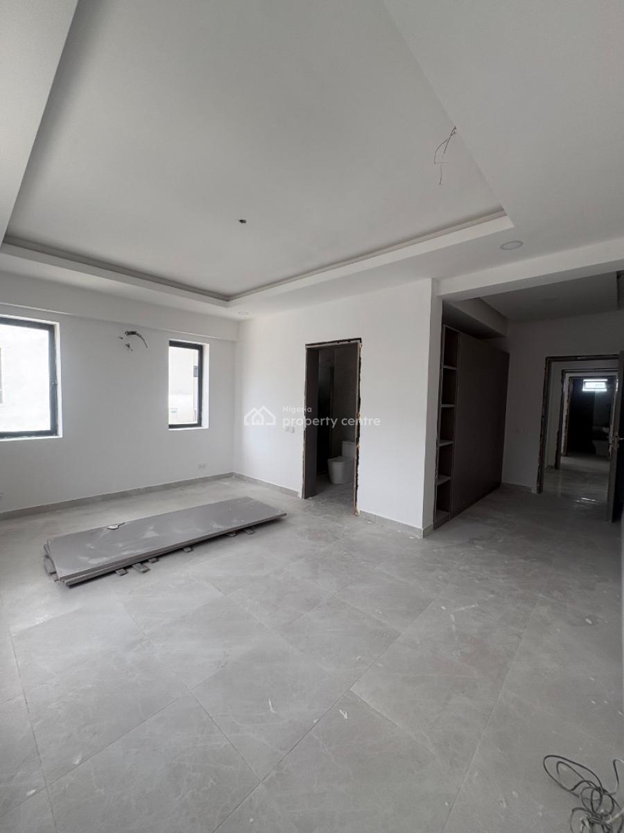 3 Bedroom with Bq Beautifully Built and Spacious, Lekki Phase 1, Lekki, Lagos, Flat / Apartment for Rent