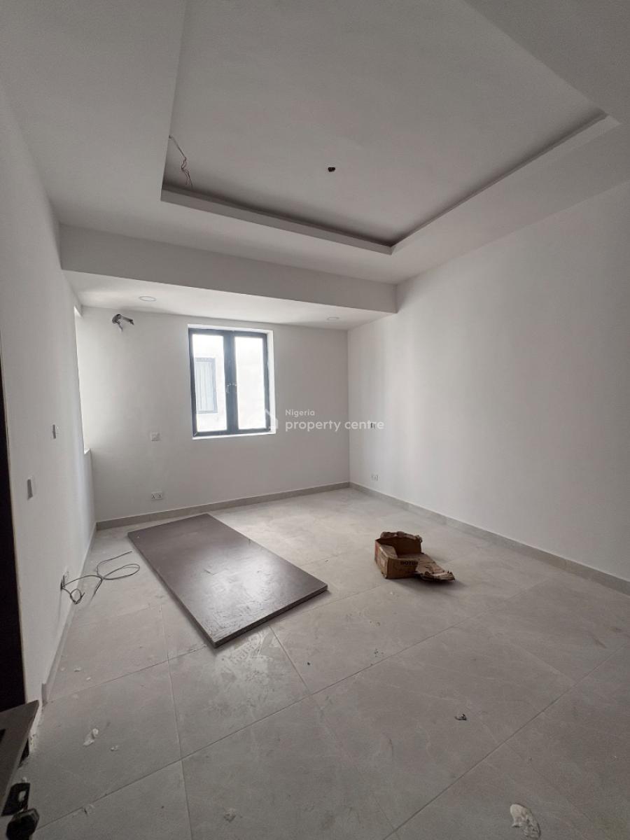 3 Bedroom with Bq Beautifully Built and Spacious, Lekki Phase 1, Lekki, Lagos, Flat / Apartment for Rent