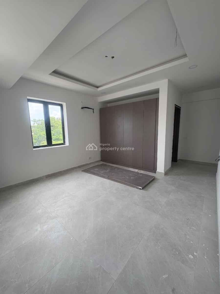 3 Bedroom with Bq Beautifully Built and Spacious, Lekki Phase 1, Lekki, Lagos, Flat / Apartment for Rent