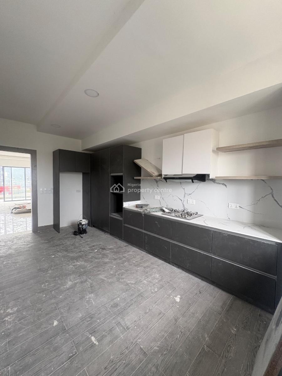3 Bedroom with Bq Beautifully Built and Spacious, Lekki Phase 1, Lekki, Lagos, Flat / Apartment for Rent