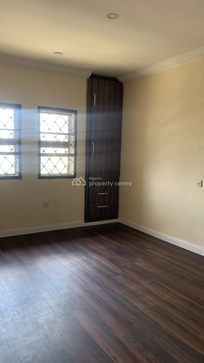 Three Bedroom Flat Available in a Good Area, Alara Street, Sabo, Yaba, Lagos, Flat / Apartment for Rent