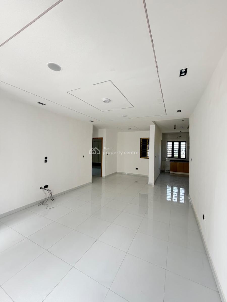 Well Spacious 2 Bedrooms Apartment, Vgc, Lekki, Lagos, Flat / Apartment for Sale
