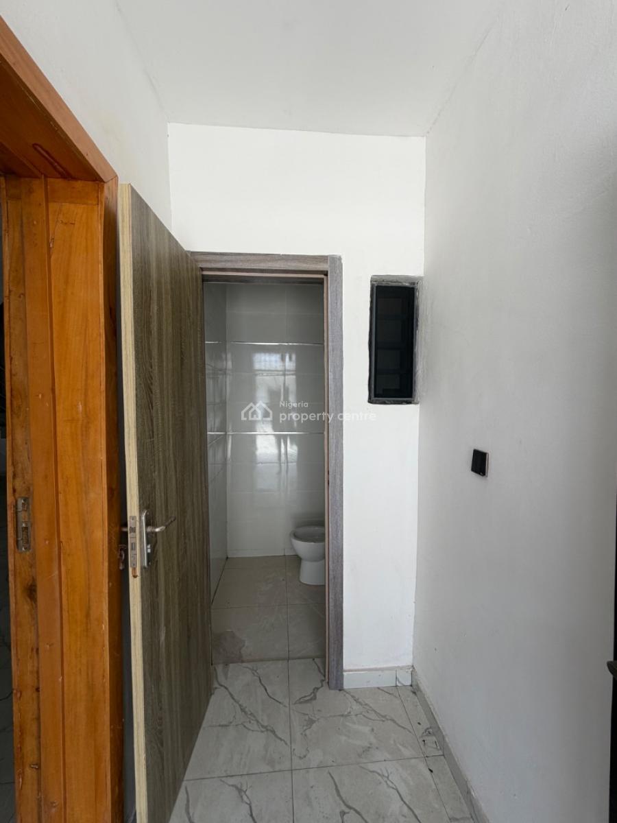 Well Spacious All En-suit 3 Bedrooms Terrace Duplex + Bq, Vgc, Lekki, Lagos, Terraced Duplex for Sale
