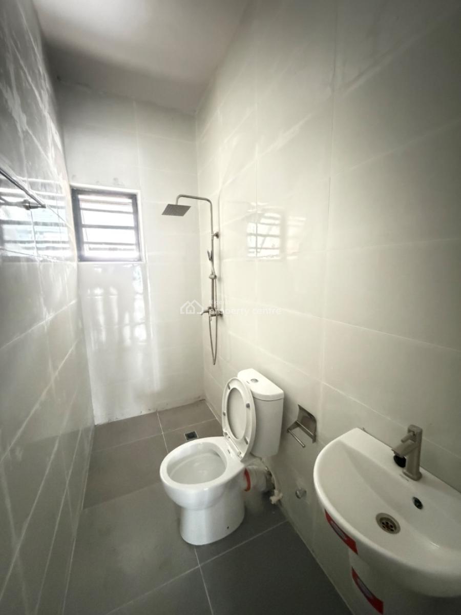 Well Spacious All En-suit 3 Bedrooms Terrace Duplex + Bq, Vgc, Lekki, Lagos, Terraced Duplex for Sale