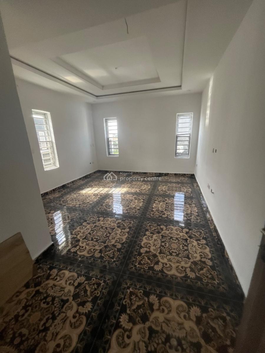 Luxury Brand New 2 Bedroom Flat Upstairs, Mobil Road, Ilaje, Ajah, Lagos, Flat / Apartment for Rent