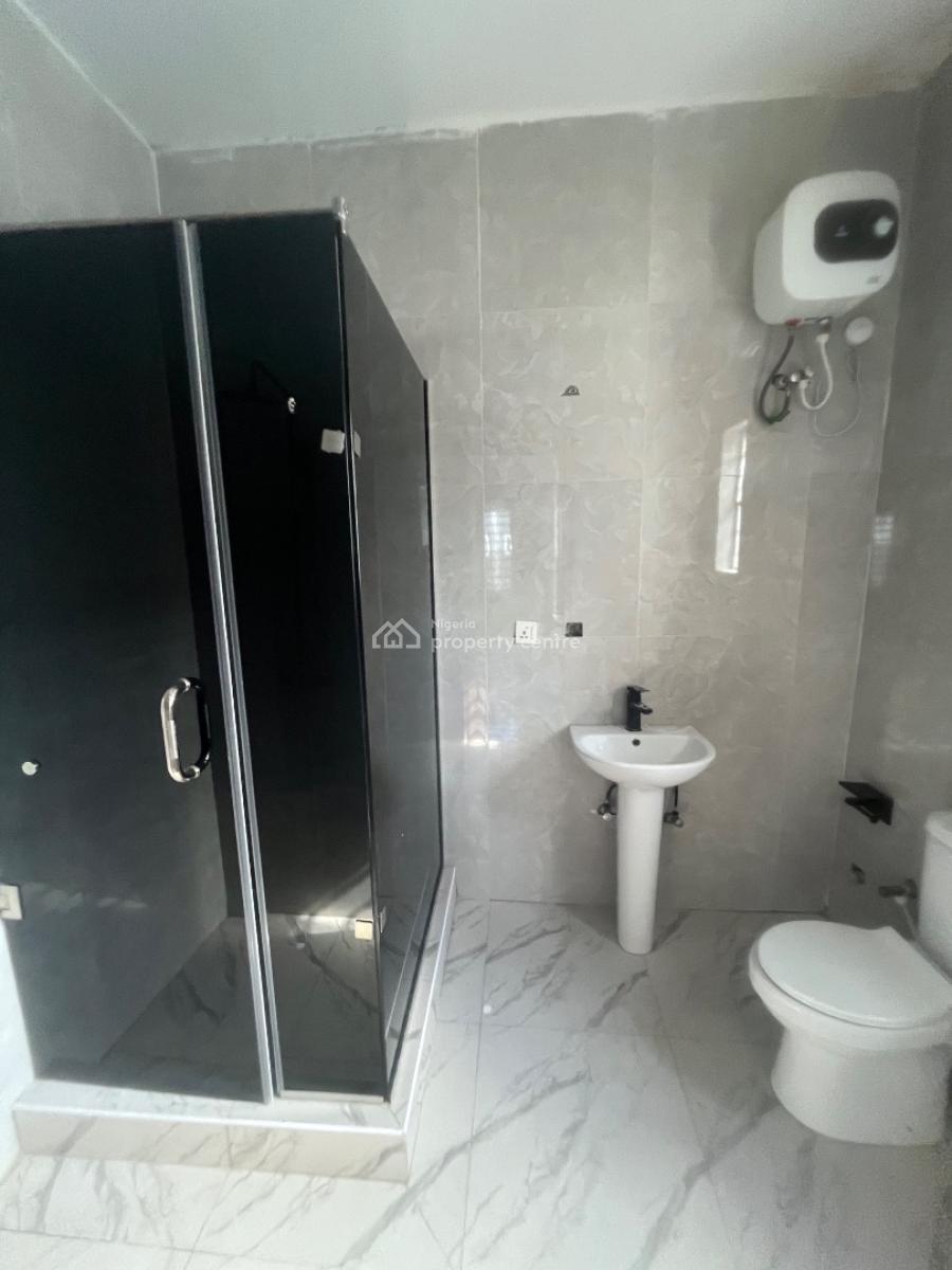 Luxury Brand New 2 Bedroom Flat Upstairs, Mobil Road, Ilaje, Ajah, Lagos, Flat / Apartment for Rent