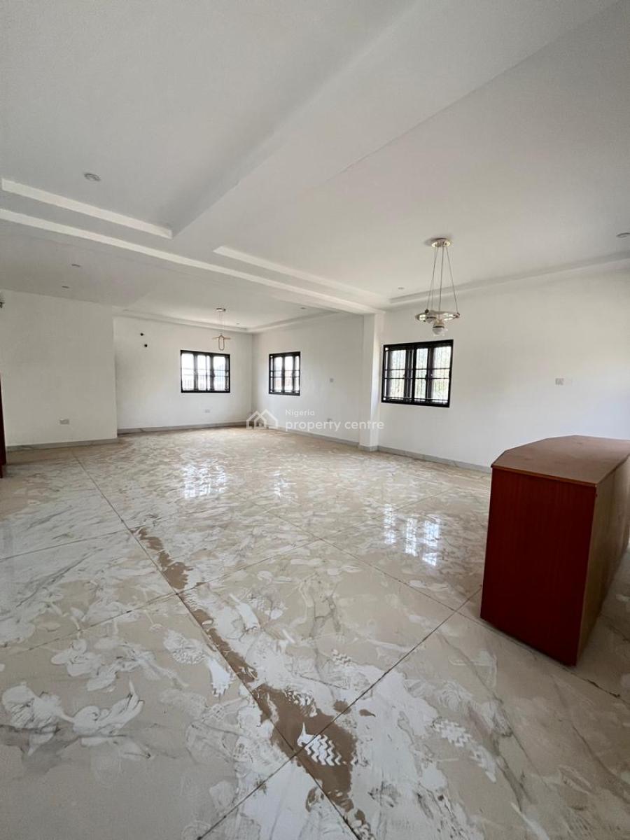 Semi Detached Duplex  with 1 Bedroom Bq, Guzape District, Abuja, Semi-detached Duplex for Sale