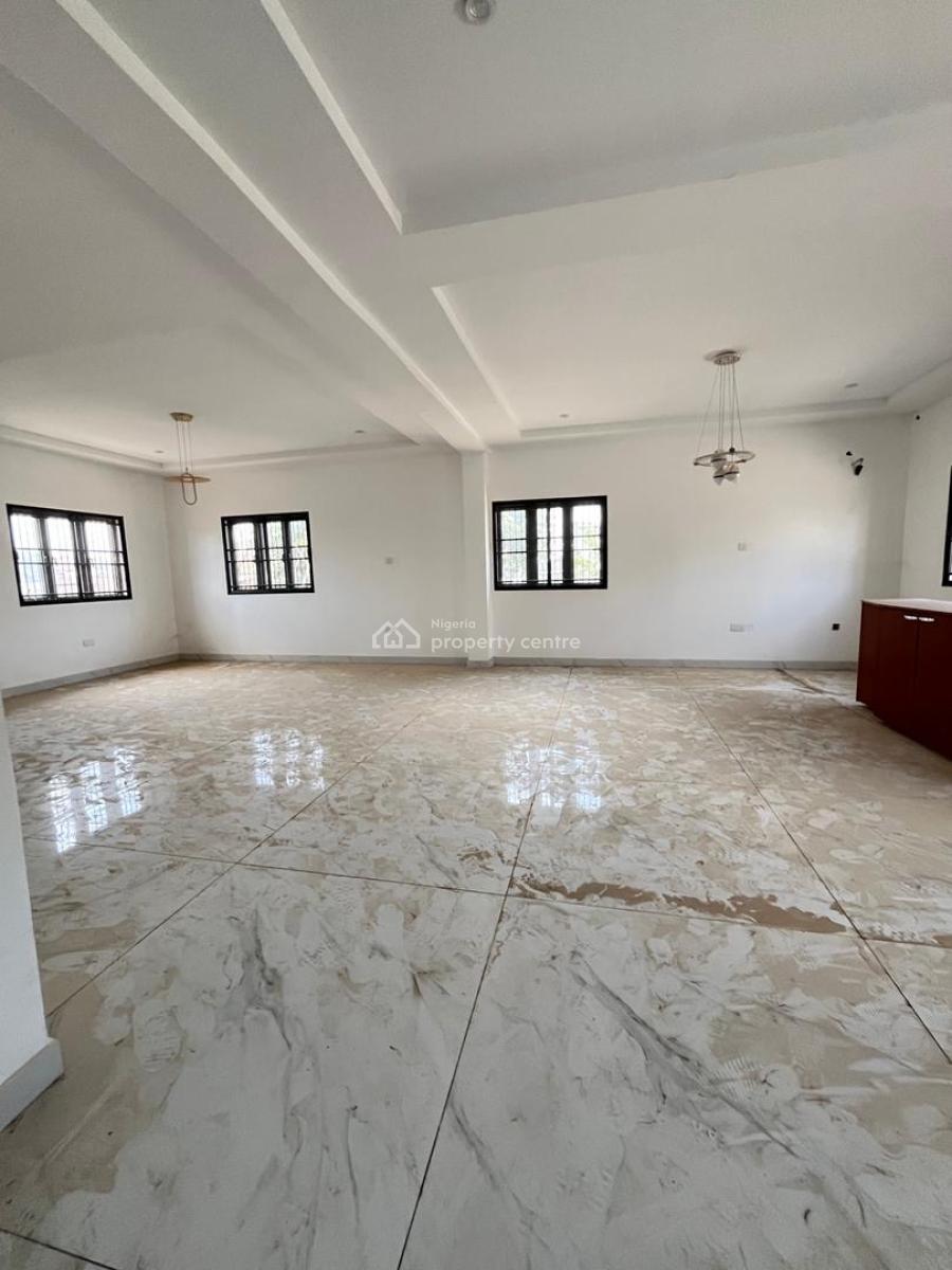 Semi Detached Duplex  with 1 Bedroom Bq, Guzape District, Abuja, Semi-detached Duplex for Sale