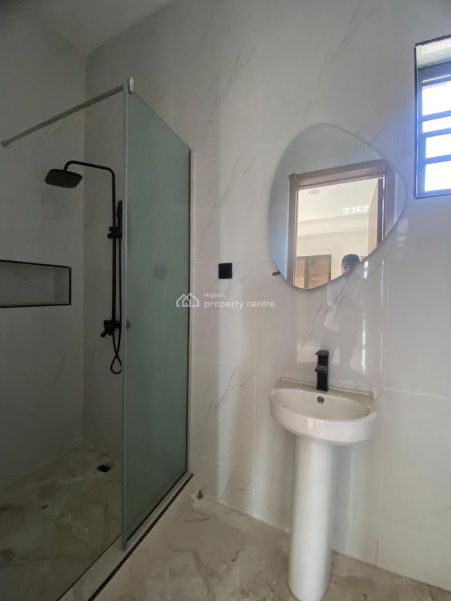 2 Bedroom Apartment, Freedom Way, Lekki Phase 1, Lekki, Lagos, Flat / Apartment for Rent