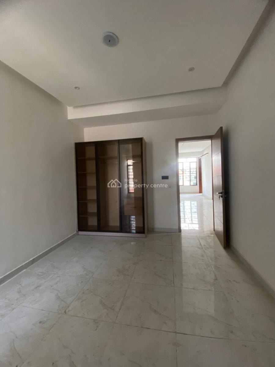 2 Bedroom Apartment, Freedom Way, Lekki Phase 1, Lekki, Lagos, Flat / Apartment for Rent