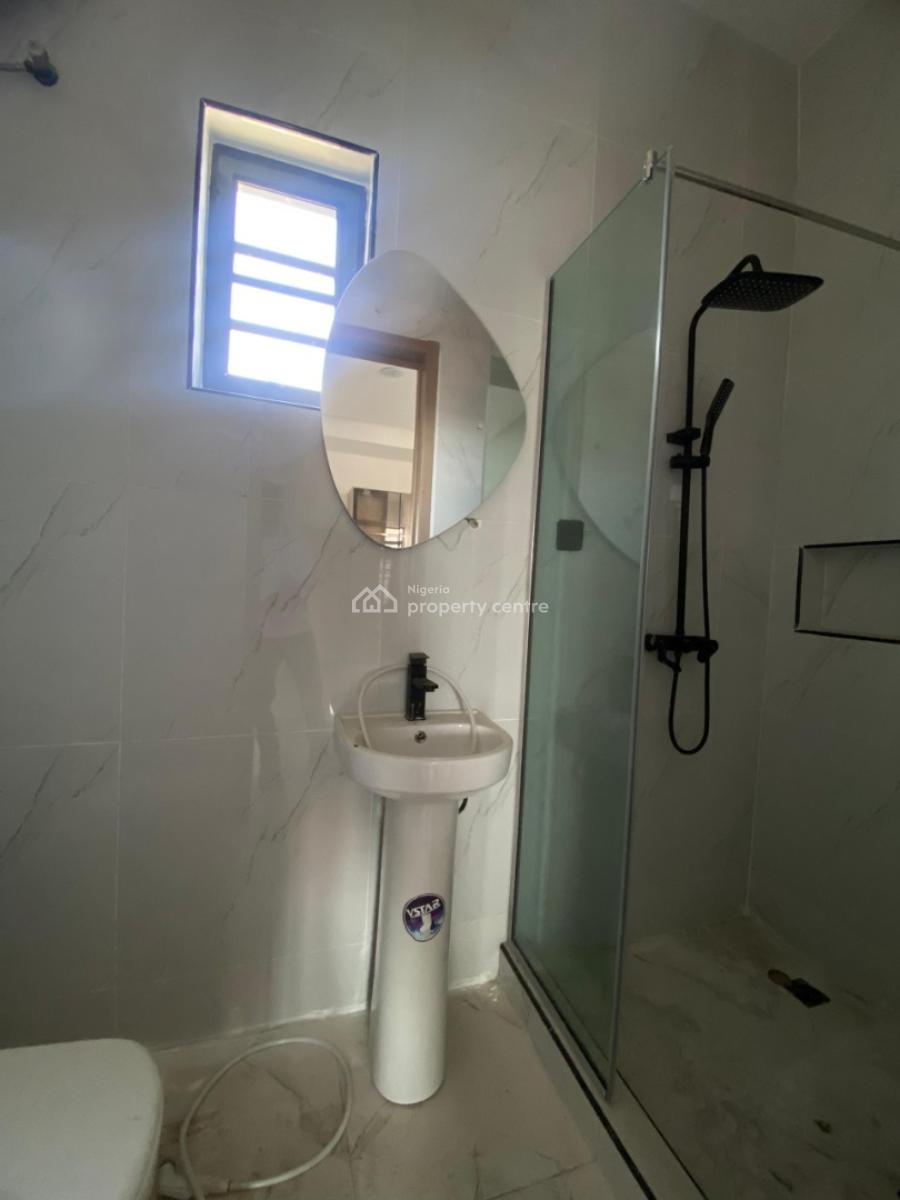 2 Bedroom Apartment, Freedom Way, Lekki Phase 1, Lekki, Lagos, Flat / Apartment for Rent