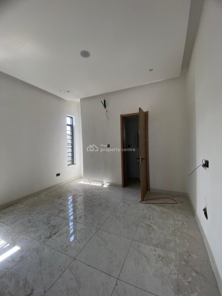 2 Bedroom Apartment, Freedom Way, Lekki Phase 1, Lekki, Lagos, Flat / Apartment for Rent
