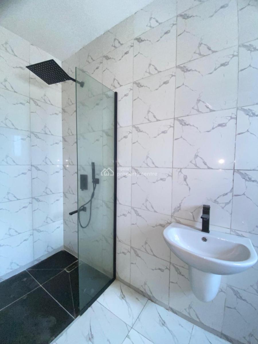2bedroom Apartment, Freedom Way, Lekki Phase 1, Lekki, Lagos, Flat / Apartment for Sale