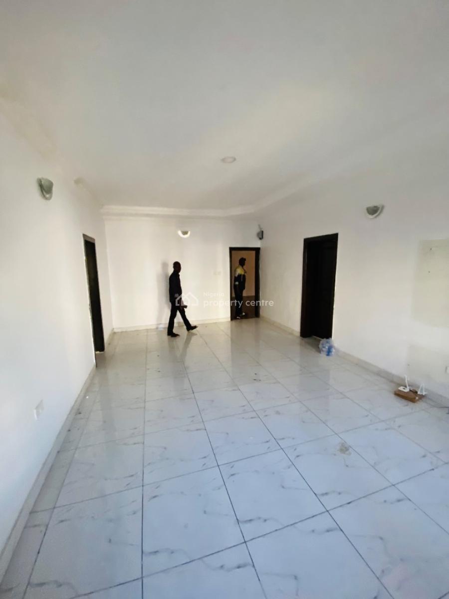 Super Spacious Home, Ogidan, After Skymall, Ajah, Lagos, Semi-detached Duplex for Rent