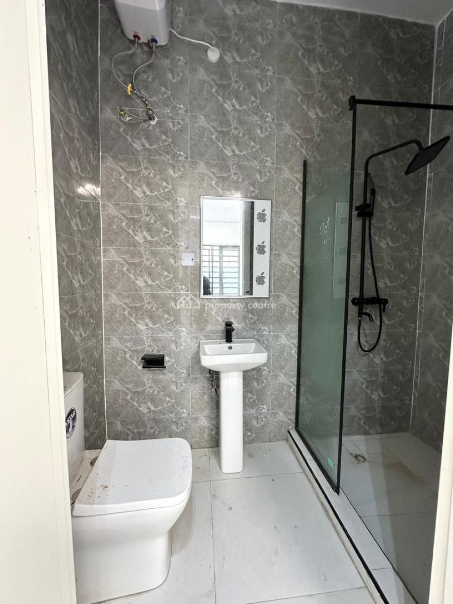 2 Bedroom Apartment, Ologolo, Lekki, Lagos, Block of Flats for Sale