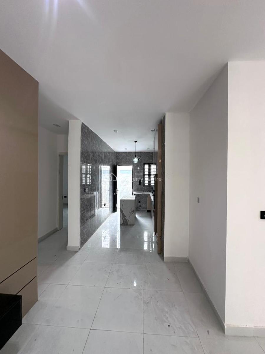 2 Bedroom Apartment, Ologolo, Lekki, Lagos, Block of Flats for Sale