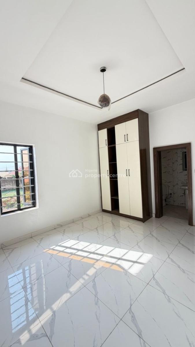 4 Bedrooms + Bq  Detached with  1 Bed Guest Chalet, Lokogoma District, Abuja, Detached Duplex for Sale