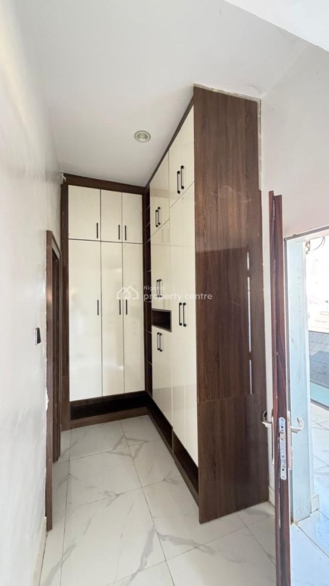 4 Bedrooms + Bq  Detached with  1 Bed Guest Chalet, Lokogoma District, Abuja, Detached Duplex for Sale