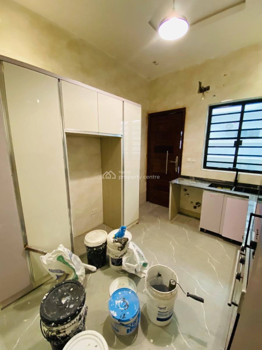 Lovely Home, Vgc, Lekki, Lagos, Terraced Duplex for Rent