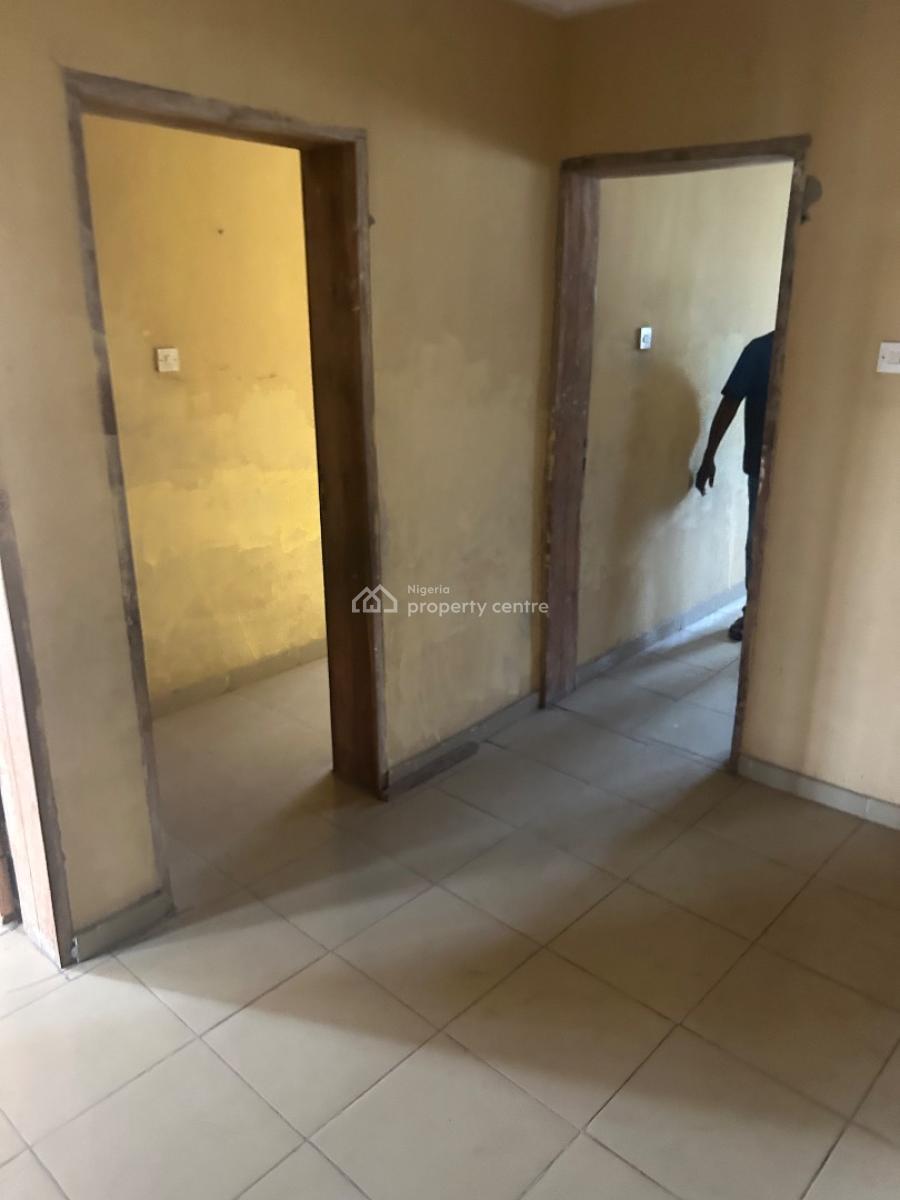 Decent and Affordable, Aderogba Street Off Okunola Road, Egbeda, Alimosho, Lagos, Flat / Apartment for Rent