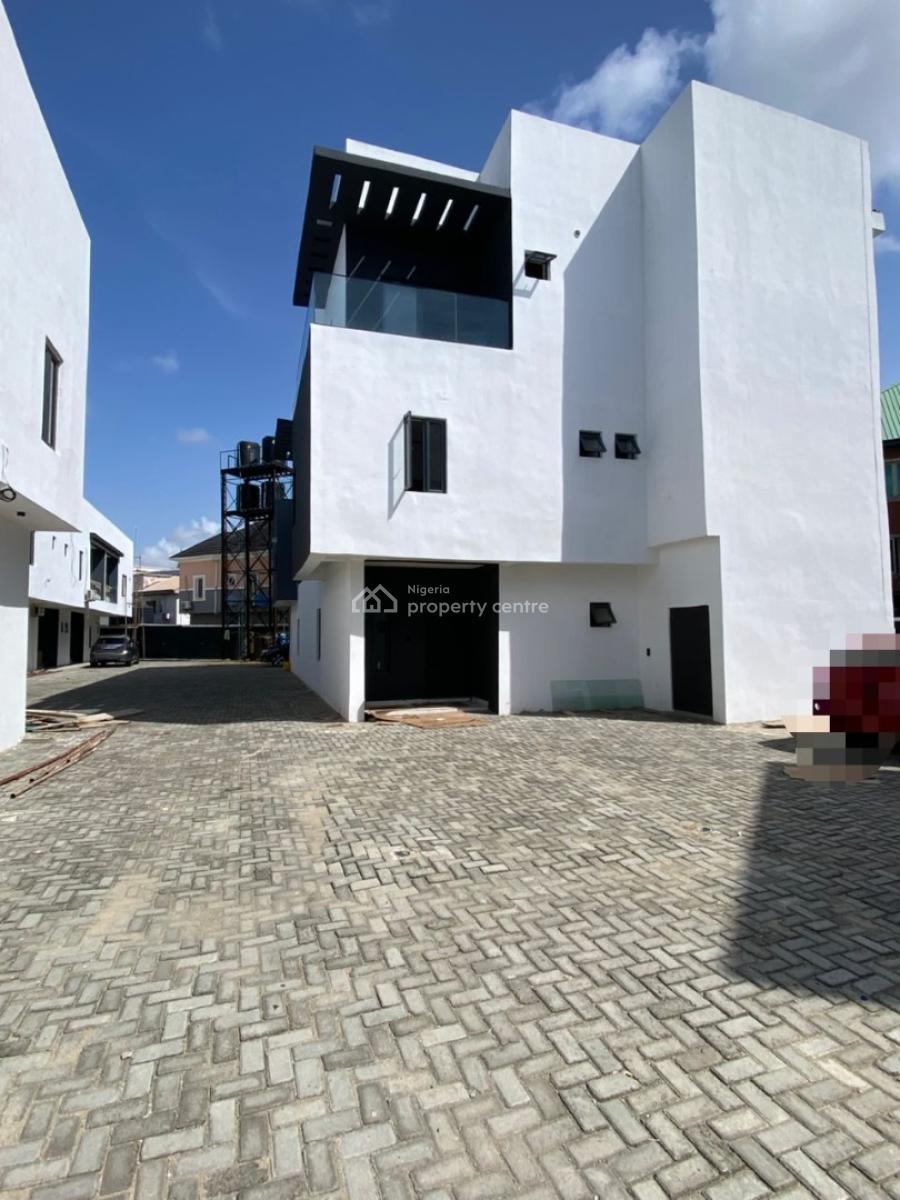 Enormous 3bedroom Apartment Within a Lovely Neighborhood, Ikota, Lekki, Lagos, Flat / Apartment for Sale