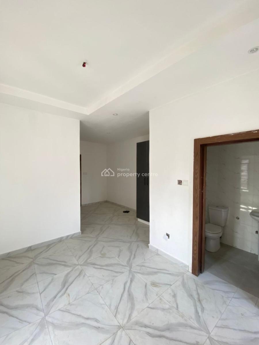 Enormous 3bedroom Apartment Within a Lovely Neighborhood, Ikota, Lekki, Lagos, Flat / Apartment for Sale