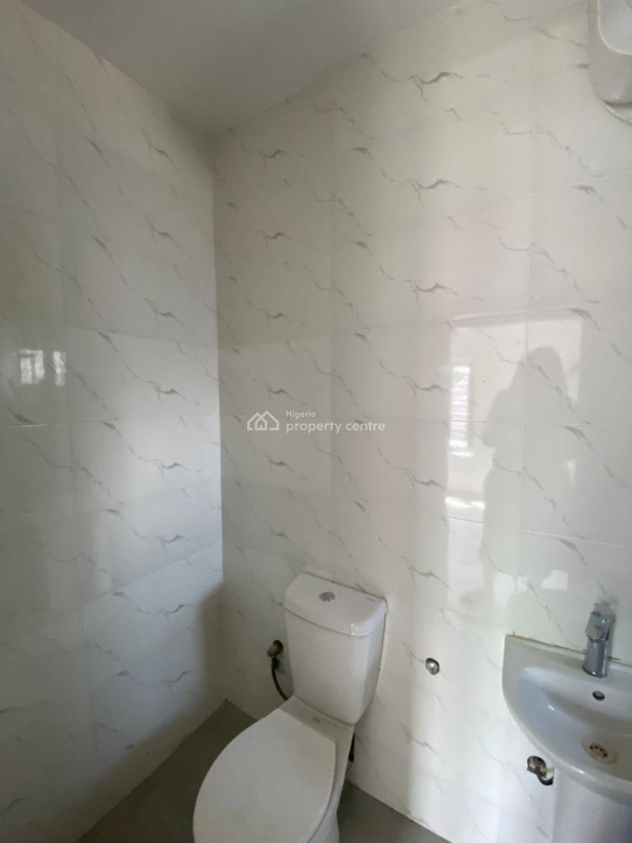 Enormous 3bedroom Apartment Within a Lovely Neighborhood, Ikota, Lekki, Lagos, Flat / Apartment for Sale