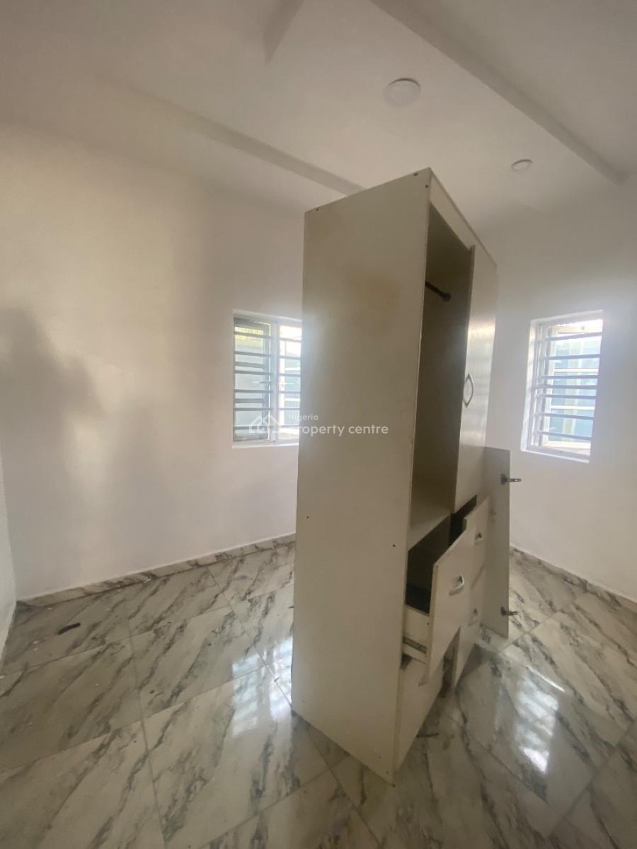 1 Bedroom Miniflat Available, Ologolo, Lekki, Lagos, Flat / Apartment for Rent