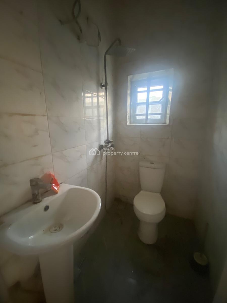 1 Bedroom Miniflat Available, Ologolo, Lekki, Lagos, Flat / Apartment for Rent