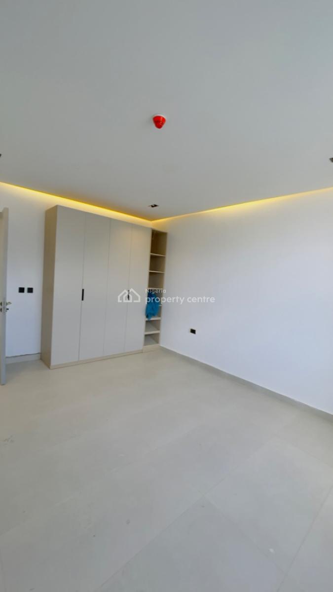 Luxury Brand New 3 Bedroom Apartment, Lekki Phase 1, Lekki, Lagos, Flat / Apartment for Sale
