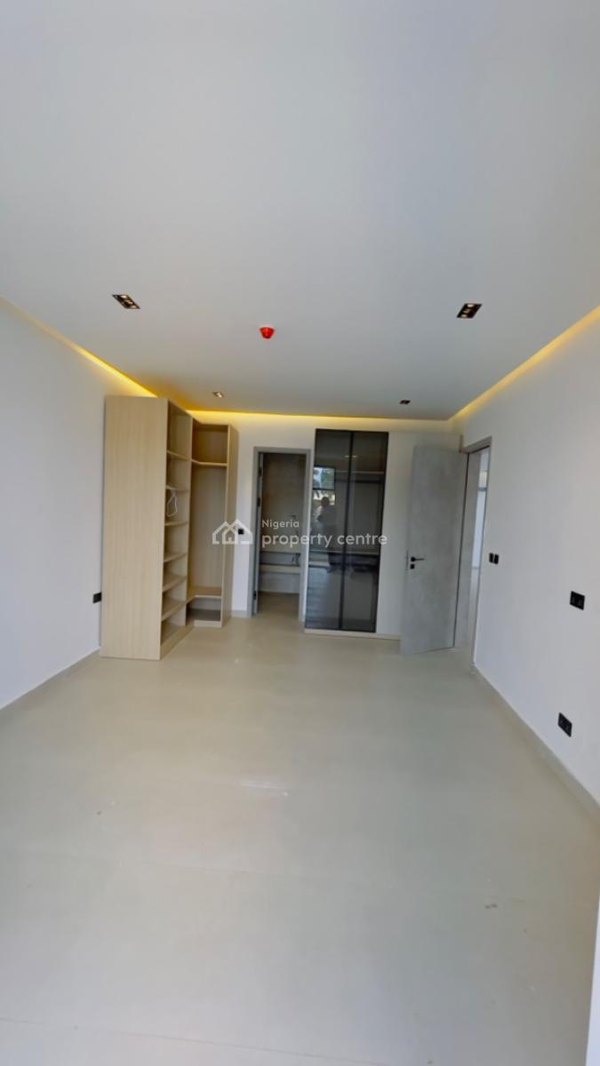 Luxury Brand New 3 Bedroom Apartment, Lekki Phase 1, Lekki, Lagos, Flat / Apartment for Sale
