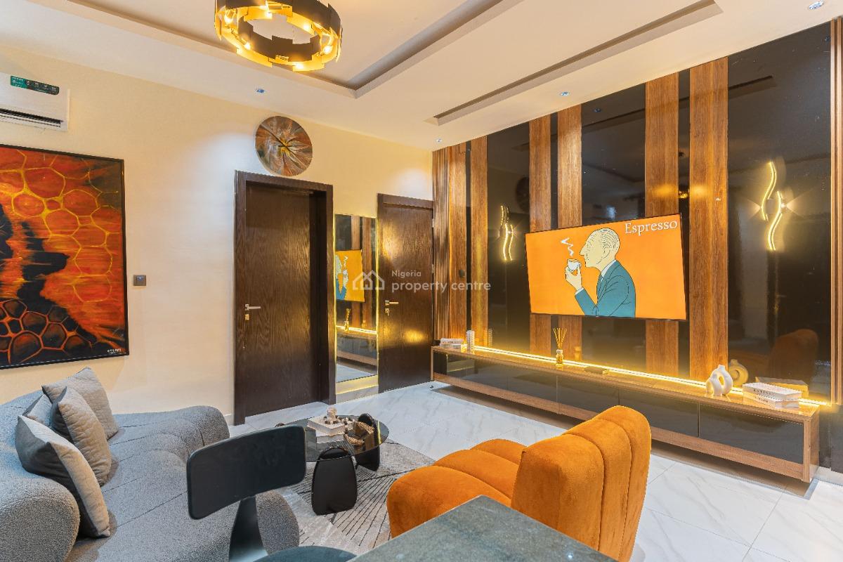 Spacious Luxurious 2 Bedroom Apartment with Spacious Back Yard and Pool, Lekki Phase 1, Lekki, Lagos, Flat / Apartment for Sale