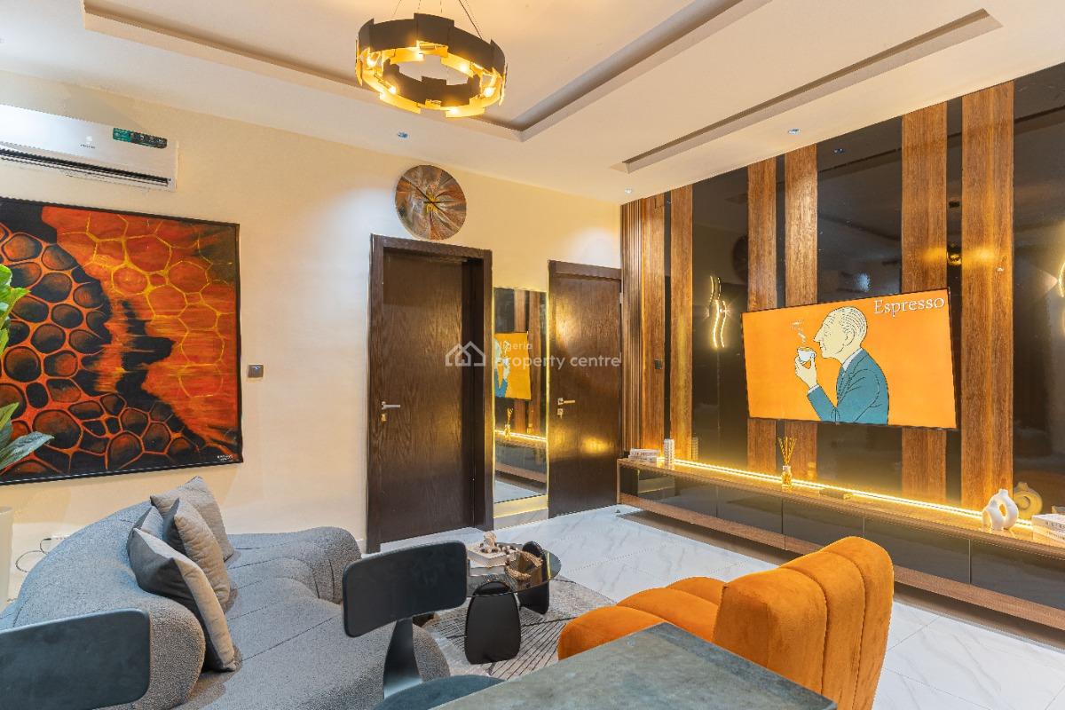 Spacious Luxurious 2 Bedroom Apartment with Spacious Back Yard and Pool, Lekki Phase 1, Lekki, Lagos, Flat / Apartment for Sale
