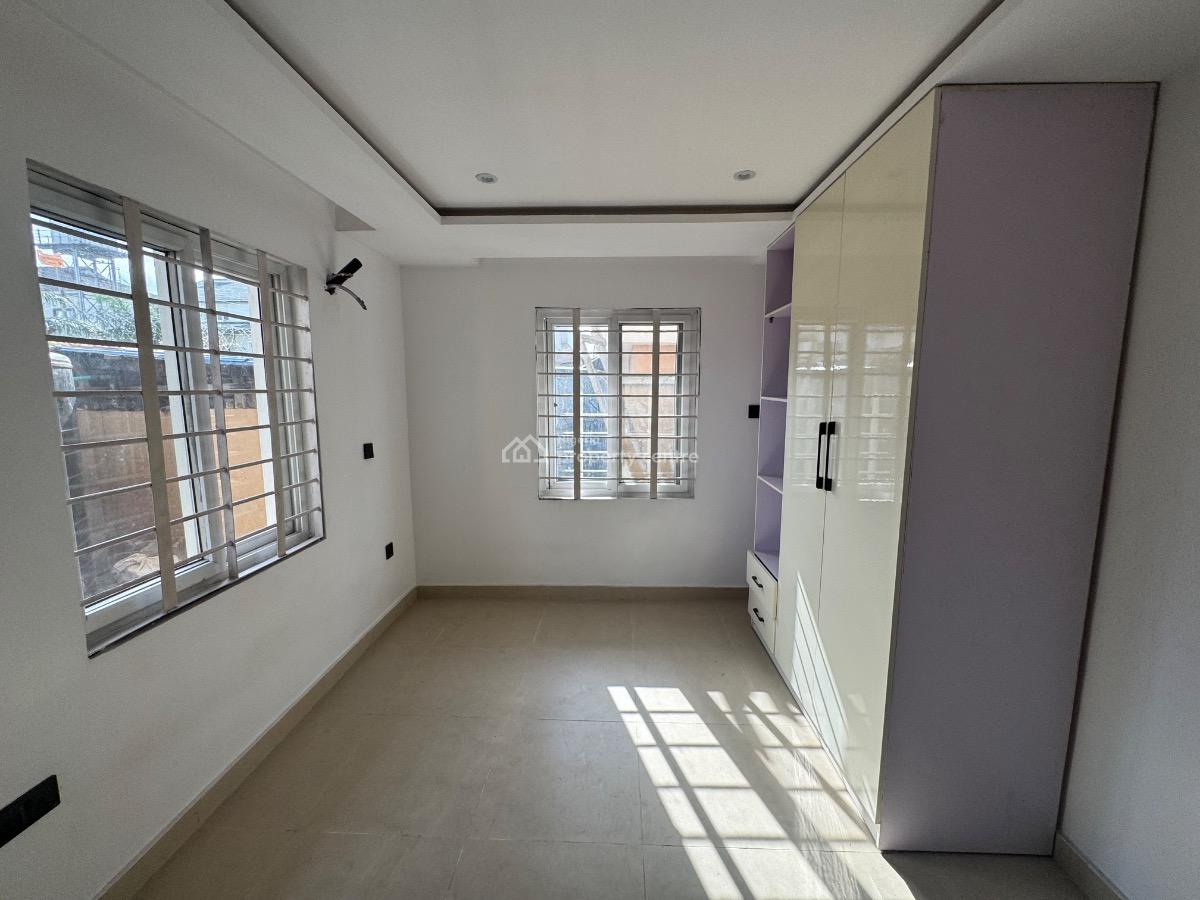 a Brand New 3 Bedroom Flat in Lekki Phase 1., Lekki Phase 1., Lekki Phase 1, Lekki, Lagos, Flat / Apartment for Sale