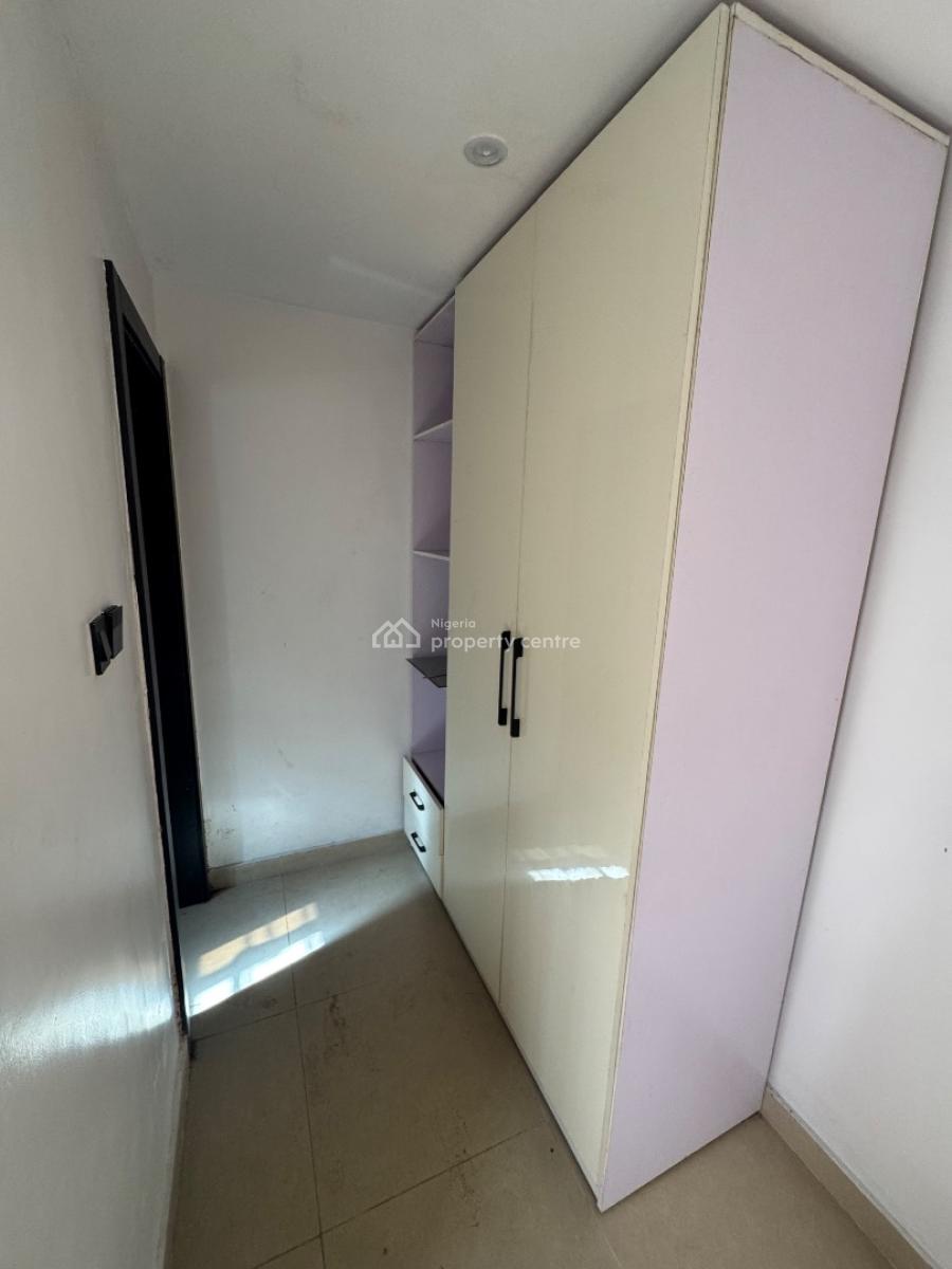 a Brand New 3 Bedroom Flat in Lekki Phase 1., Lekki Phase 1., Lekki Phase 1, Lekki, Lagos, Flat / Apartment for Sale