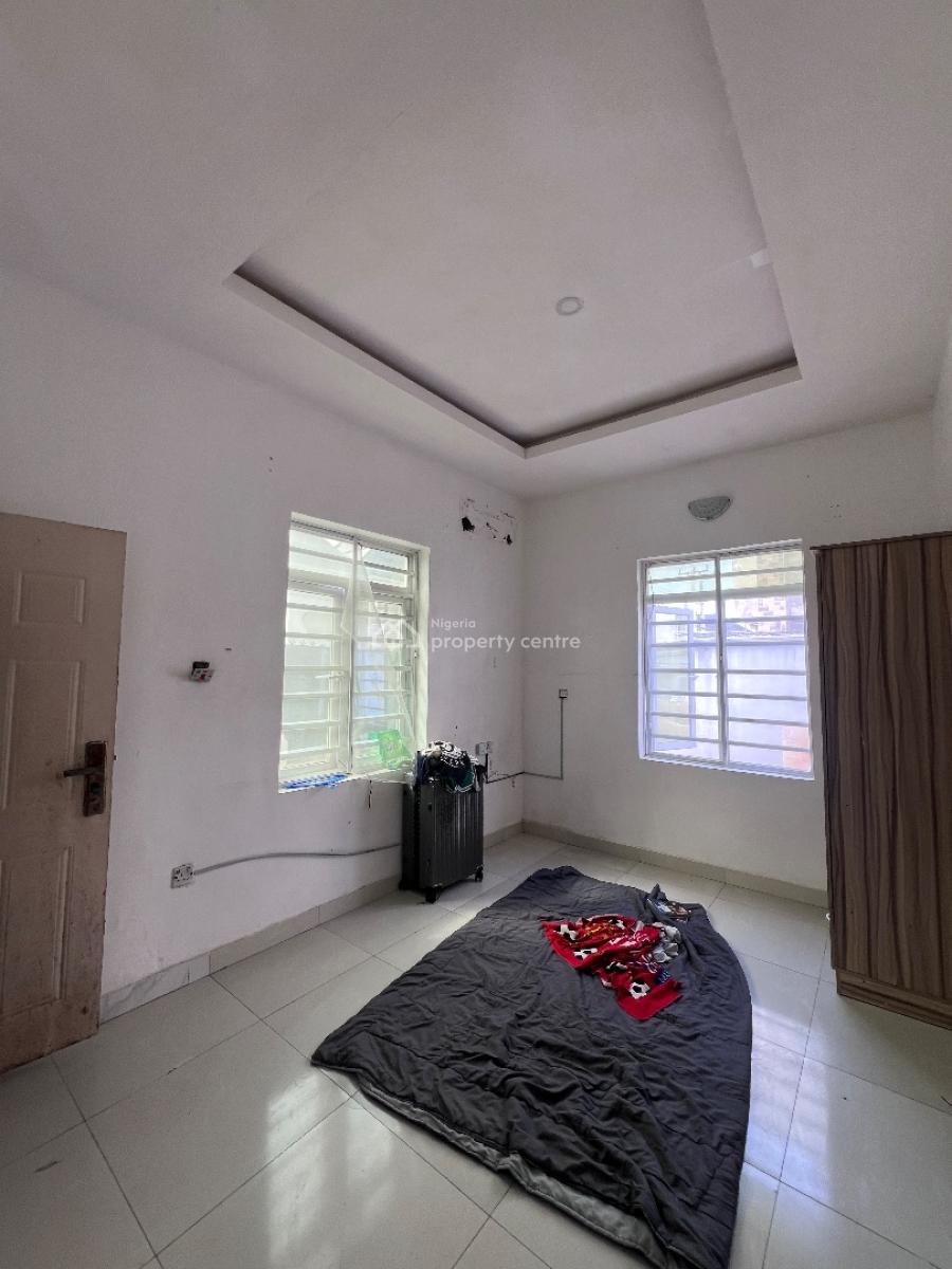 a Well Built 2bedroom, Opposite Hopevill Estate Before Novare Shoprite Ajah, Lekki Phase 2, Lekki, Lagos, Flat / Apartment for Rent