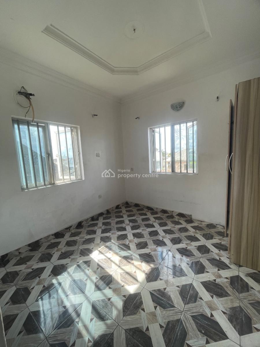 Spacious 3 Bedroom Flat Upstairs, Majek, Dominion, Sangotedo, Ajah, Lagos, Flat / Apartment for Rent