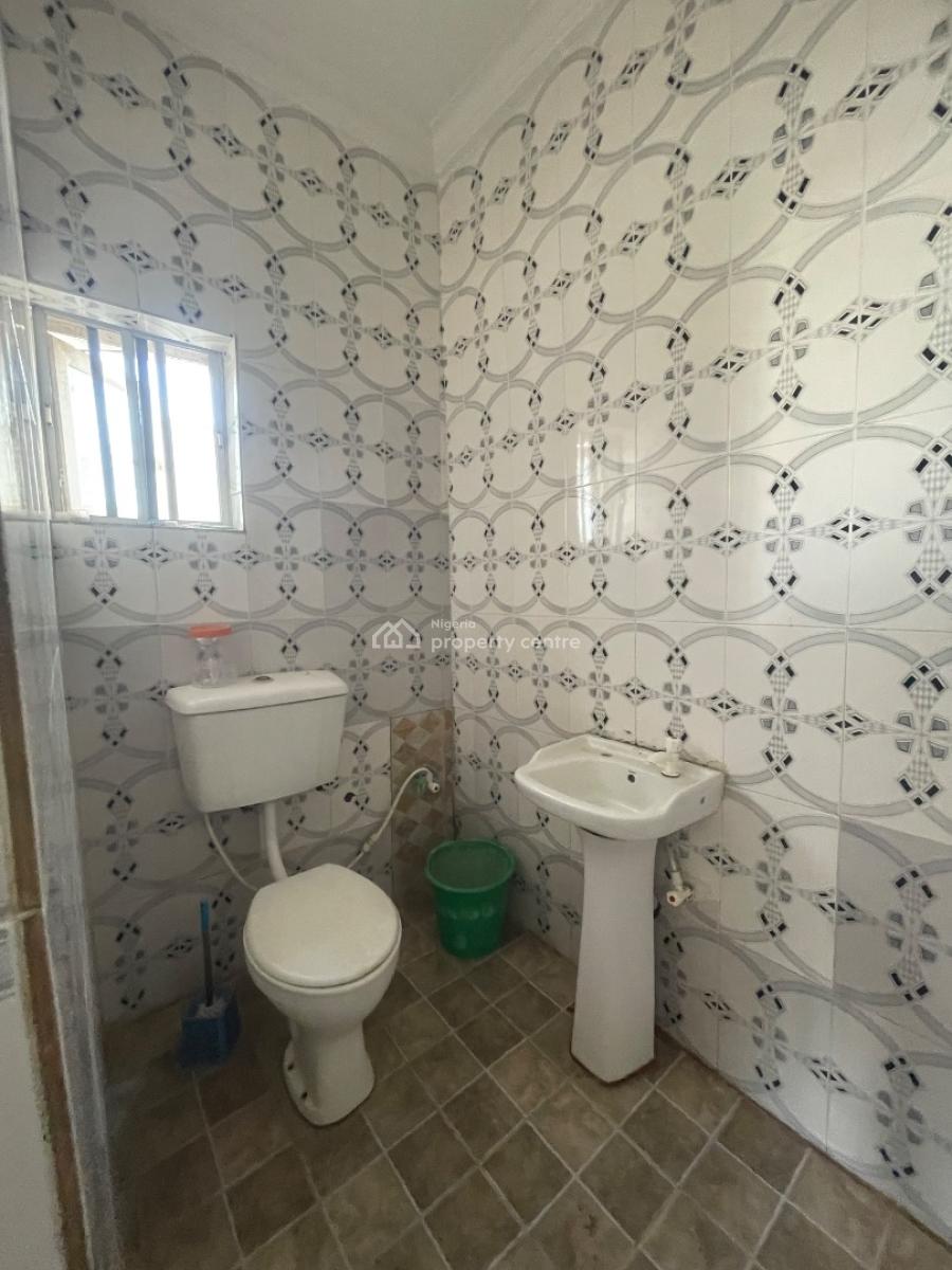 Spacious 3 Bedroom Flat Upstairs, Majek, Dominion, Sangotedo, Ajah, Lagos, Flat / Apartment for Rent