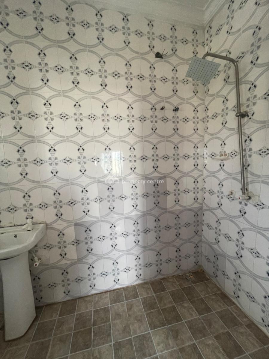 Spacious 3 Bedroom Flat Upstairs, Majek, Dominion, Sangotedo, Ajah, Lagos, Flat / Apartment for Rent