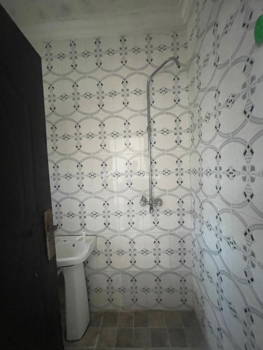 Spacious 3 Bedroom Flat Upstairs, Majek, Dominion, Sangotedo, Ajah, Lagos, Flat / Apartment for Rent