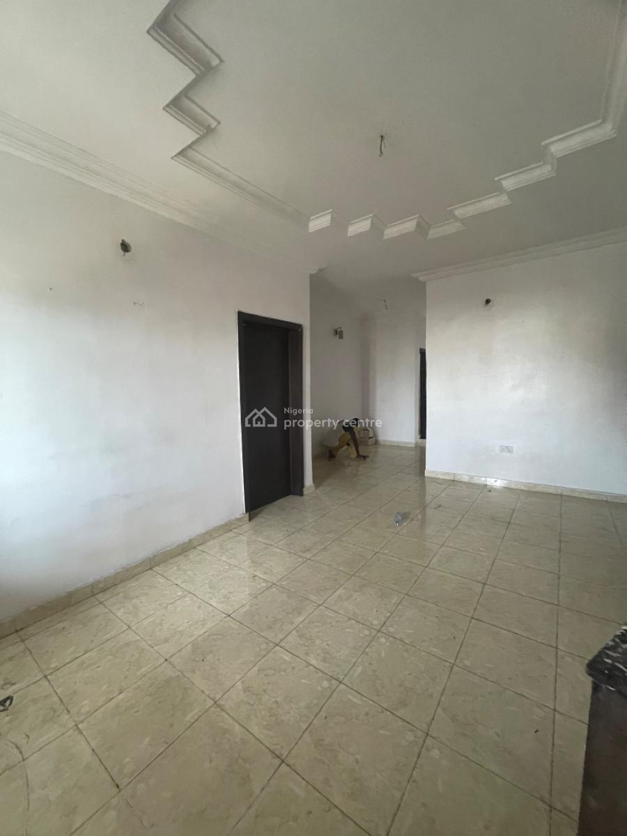 Spacious 3 Bedroom Flat Upstairs, Majek, Dominion, Sangotedo, Ajah, Lagos, Flat / Apartment for Rent