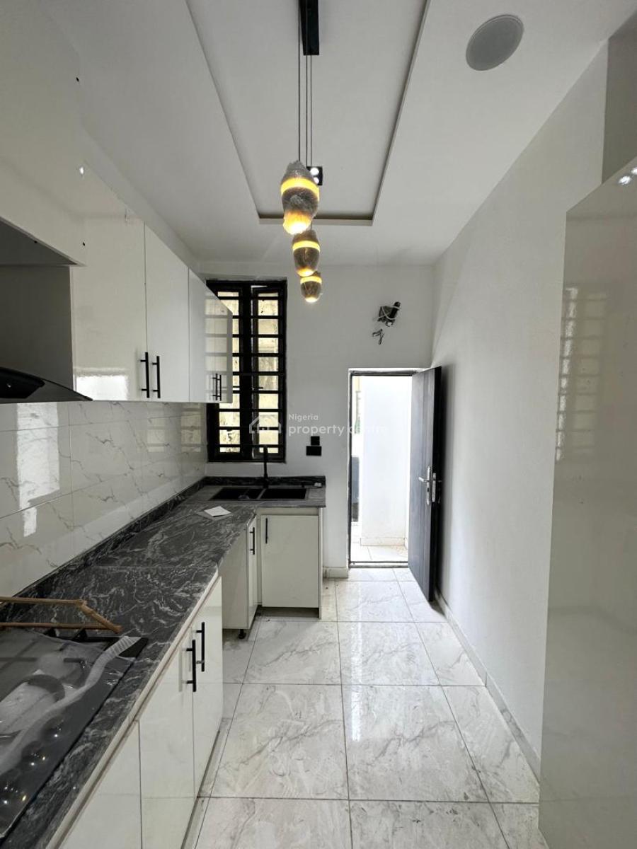 4 Bedroom Terrace Duplex with Bq, Ologolo, Lekki, Lagos, Semi-detached Duplex for Sale